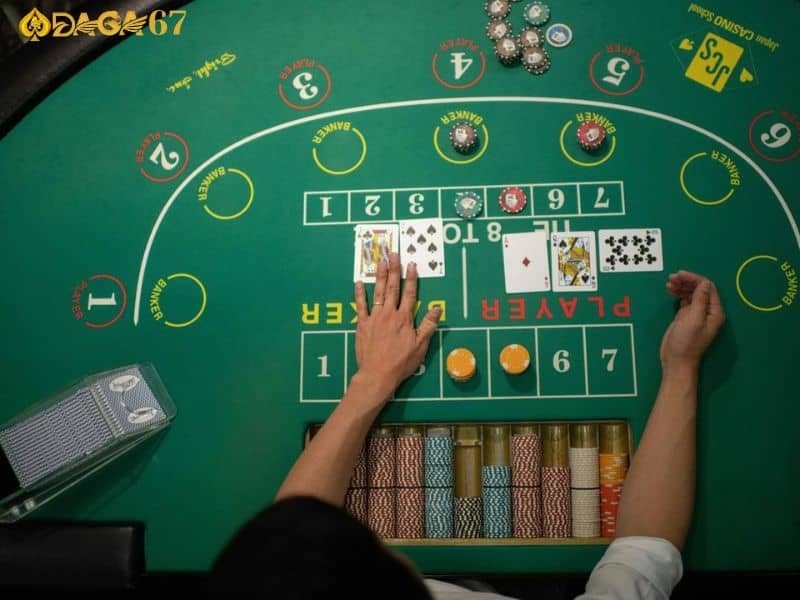 Một số thuật ngữ cần nắm rõ khi chơi baccarat online